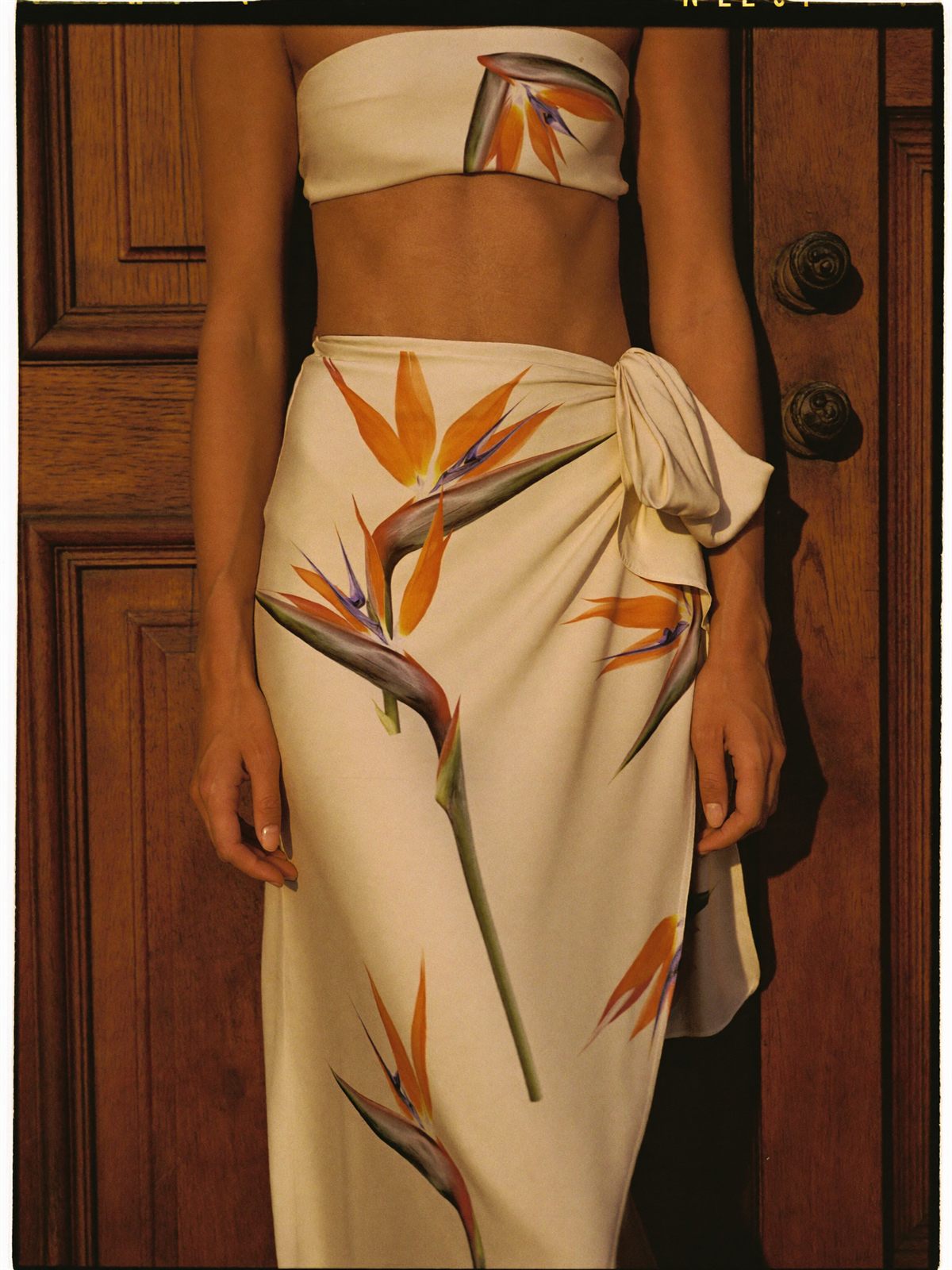 Bird-of-paradise print wrap skirt